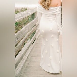 Elegant Off-Shoulder White Maxi Dress